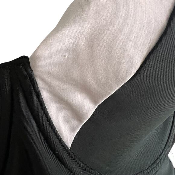 Women’s Black White Colorblock Underwire One Piece Swimsuit Adjustable Straps 2X - Picture 8 of 8
